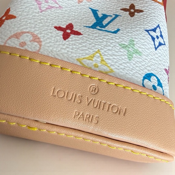 NWOT LV White/Tan Multicolor Mini Bag Bucket  - Bag Charm/Keychain - Picture 6 of 13